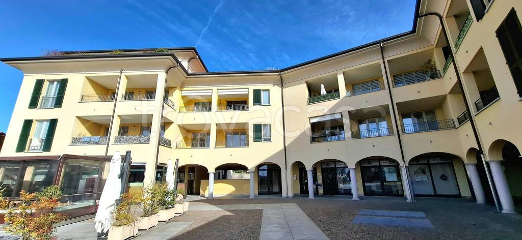 appartamento in vendita a Solbiate con Cagno in zona Solbiate