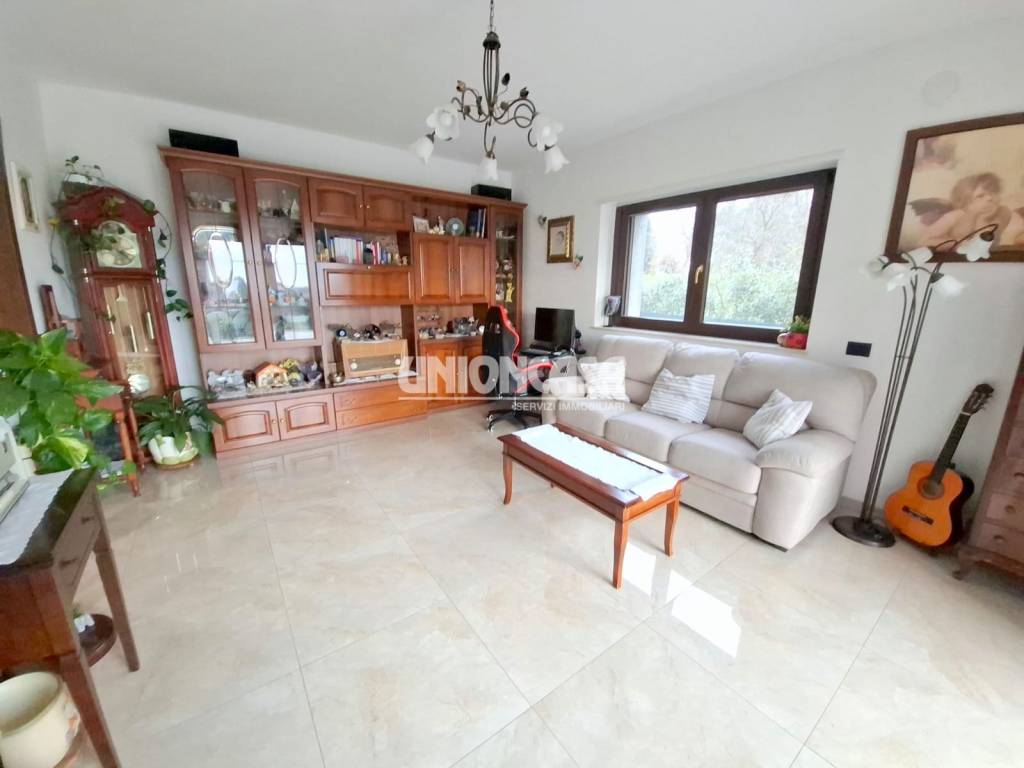 casa indipendente in vendita a Solbiate con Cagno