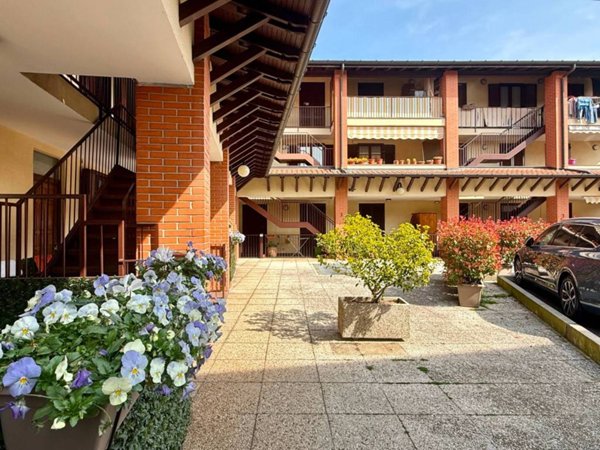 appartamento in vendita a Solbiate con Cagno in zona Cagno