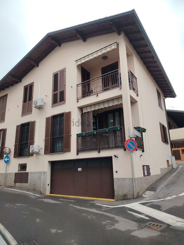 appartamento in vendita a Solbiate con Cagno in zona Cagno