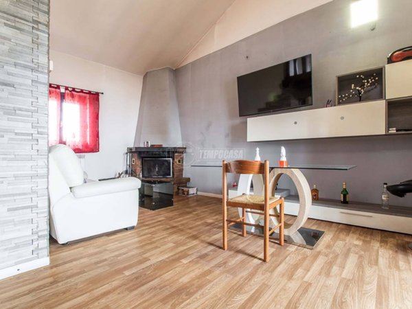 appartamento in vendita a Solbiate con Cagno in zona Solbiate