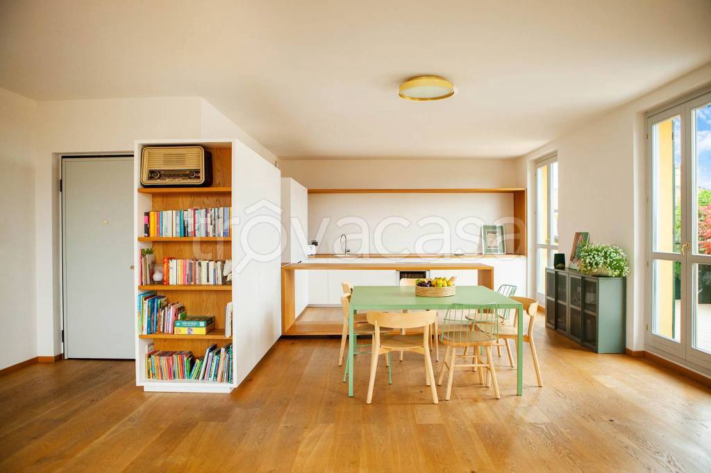 appartamento in vendita a Solbiate con Cagno in zona Solbiate