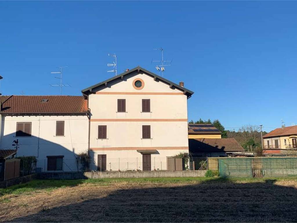 appartamento in vendita a Solbiate con Cagno in zona Concagno