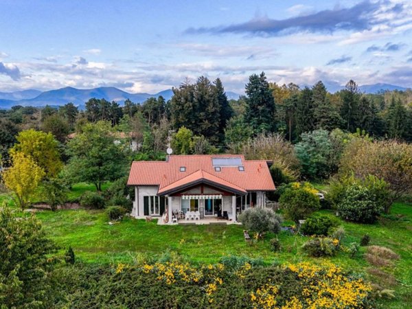 casa indipendente in vendita a Solbiate con Cagno in zona Solbiate