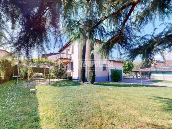 casa indipendente in vendita a Solbiate con Cagno in zona Solbiate
