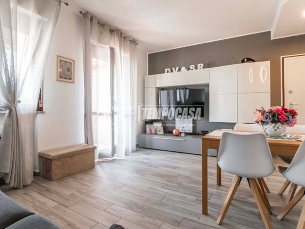 appartamento in vendita a Solbiate con Cagno in zona Solbiate