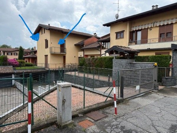 appartamento in vendita a Solbiate con Cagno