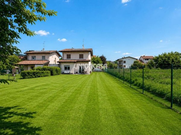casa indipendente in vendita a Solbiate con Cagno in zona Concagno