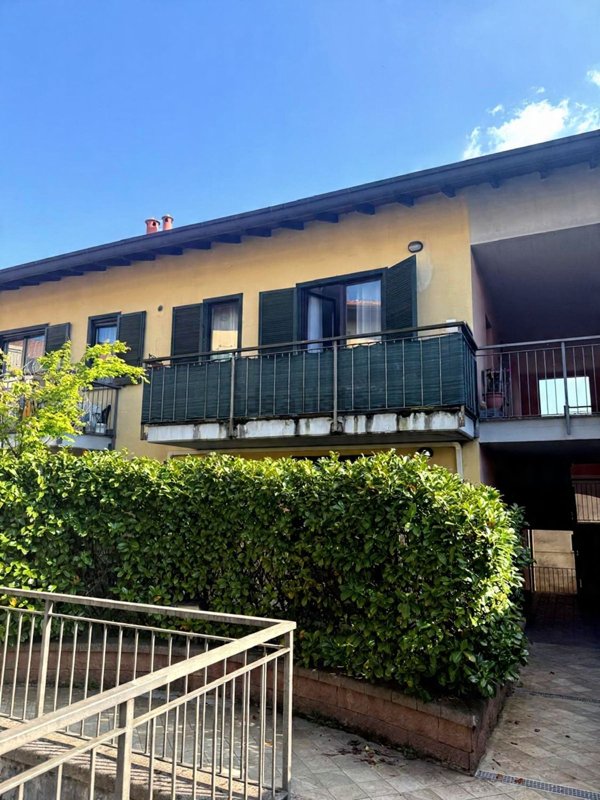 appartamento in vendita a Solbiate con Cagno in zona Cagno