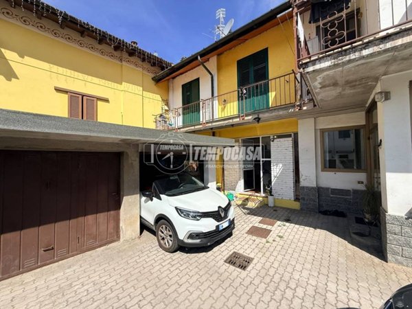 appartamento in vendita a Solbiate con Cagno in zona Cagno