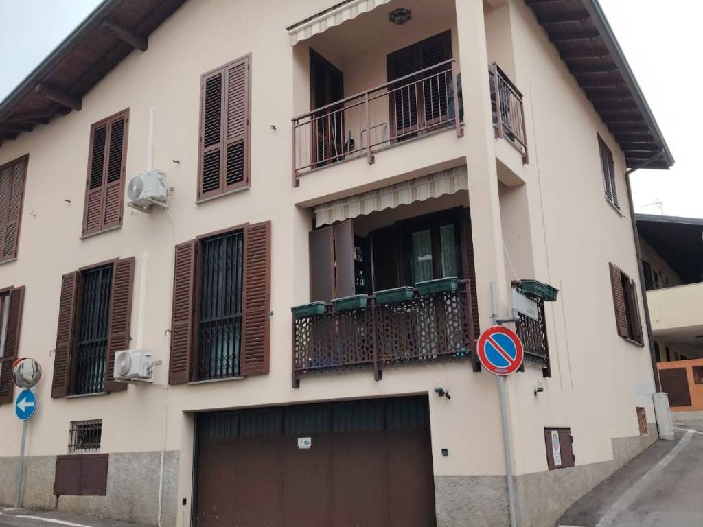 appartamento in vendita a Solbiate con Cagno in zona Cagno