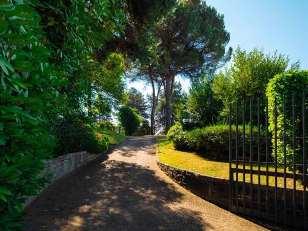 casa indipendente in vendita a Solbiate con Cagno in zona Solbiate