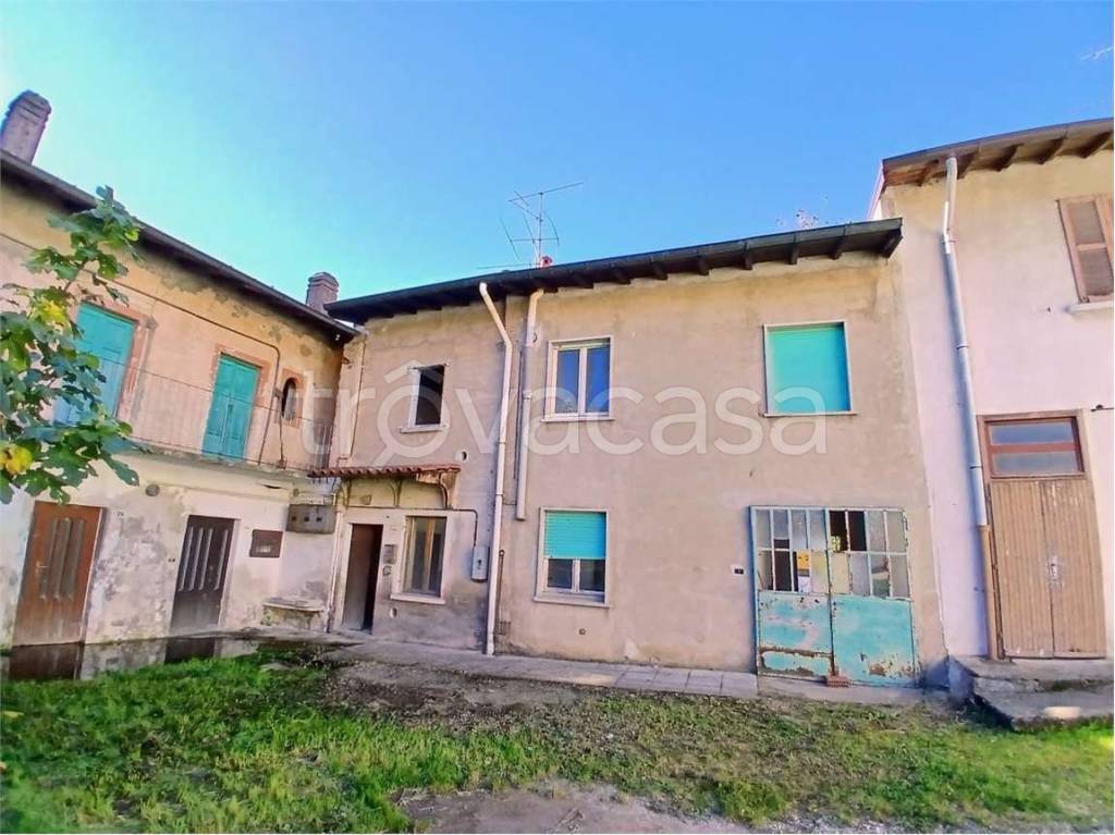 casa indipendente in vendita a Solbiate con Cagno in zona Solbiate