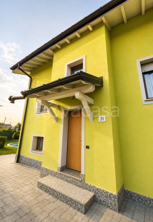 casa indipendente in vendita a Solbiate con Cagno in zona Solbiate