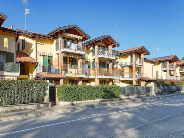 appartamento in vendita a Solbiate con Cagno in zona Solbiate