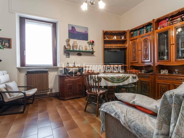 appartamento in vendita a Solbiate con Cagno in zona Solbiate