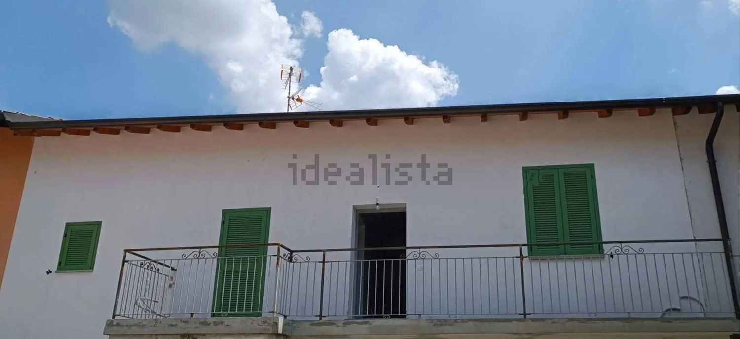 appartamento in vendita ad Uggiate con Ronago