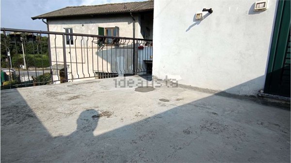 appartamento in vendita ad Uggiate con Ronago