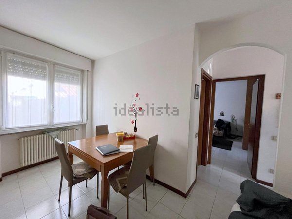 appartamento in vendita ad Uggiate con Ronago in zona Uggiate-Trevano