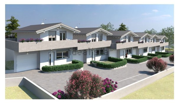 casa indipendente in vendita ad Uggiate con Ronago in zona Uggiate-Trevano