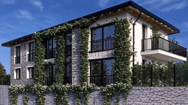 appartamento in vendita ad Uggiate con Ronago