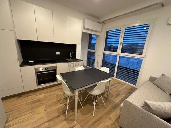 appartamento in vendita ad Uggiate con Ronago in zona Uggiate-Trevano