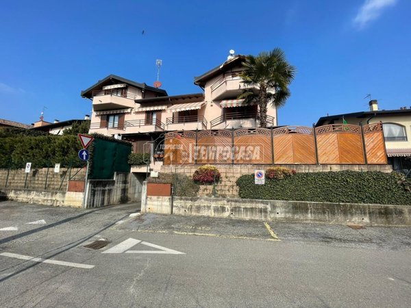 quadrivano in vendita ad Uggiate con Ronago