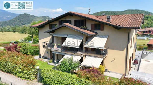 appartamento in vendita ad Uggiate con Ronago