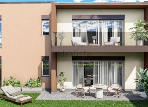 appartamento in vendita ad Uggiate con Ronago in zona Brughiere