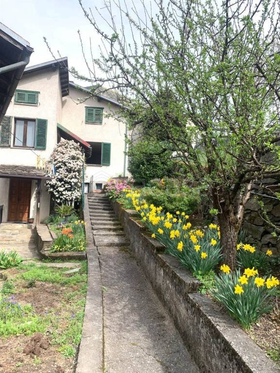appartamento in vendita ad Albosaggia in zona Moia