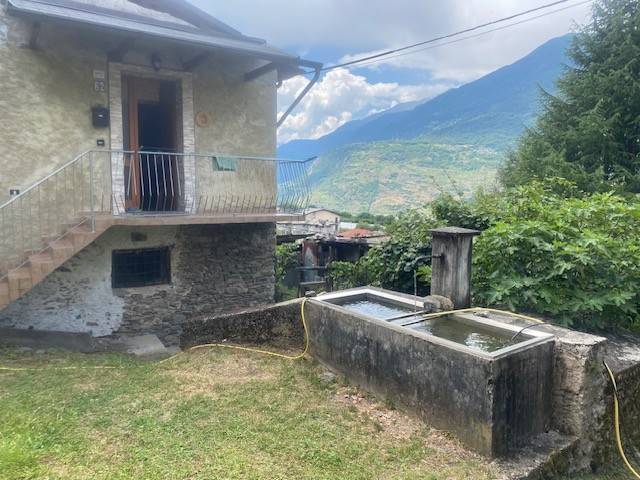 casa indipendente in vendita ad Albosaggia in zona Moia