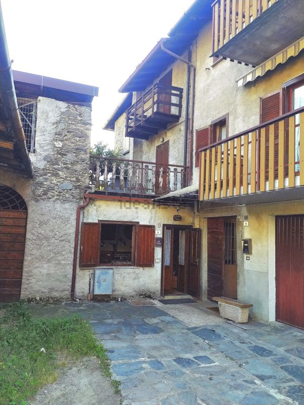 casa indipendente in vendita ad Albosaggia