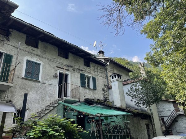 casa semindipendente in vendita ad Albosaggia