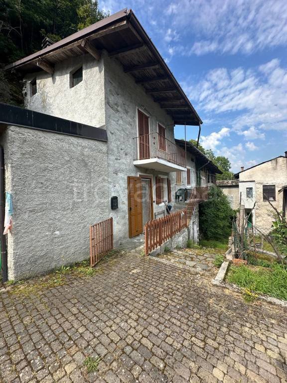 casa indipendente in vendita ad Albosaggia