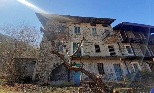 casa indipendente in vendita ad Albosaggia