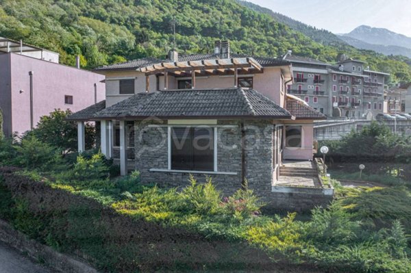 casa indipendente in vendita ad Albosaggia in zona Moia