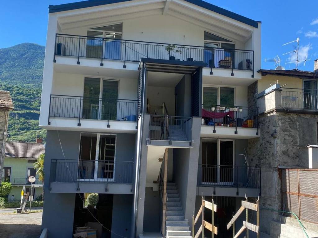 casa indipendente in vendita ad Albosaggia in zona Moia