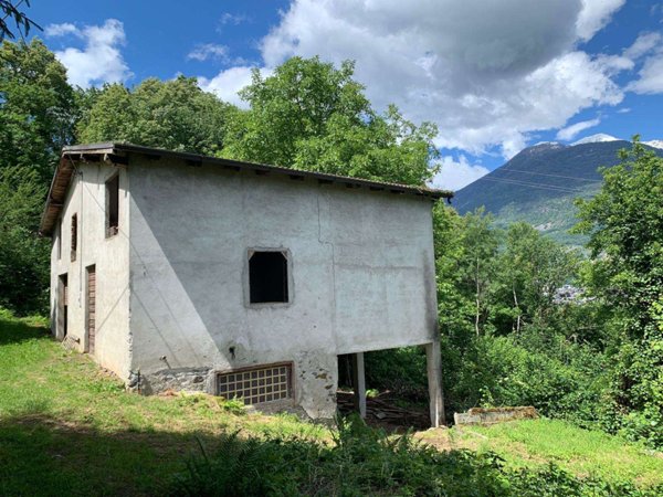 casa indipendente in vendita ad Albosaggia in zona Moia