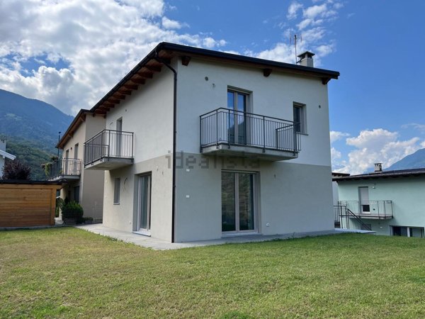 casa indipendente in vendita ad Albosaggia in zona Moia
