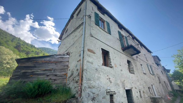 casa indipendente in vendita ad Albosaggia in zona Moia