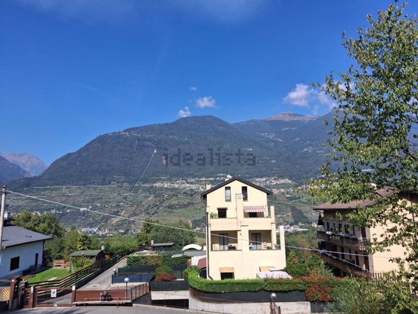 appartamento in vendita ad Albosaggia in zona Moia