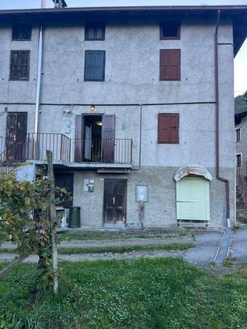 casa indipendente in vendita ad Albosaggia in zona Moia