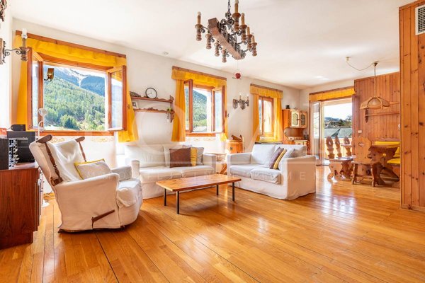 casa indipendente in vendita ad Aprica