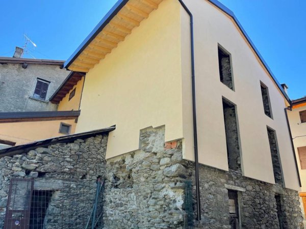 casa indipendente in vendita ad Aprica