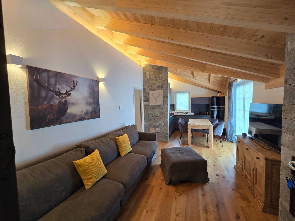 casa indipendente in vendita ad Aprica