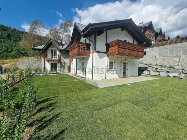 casa indipendente in vendita ad Aprica