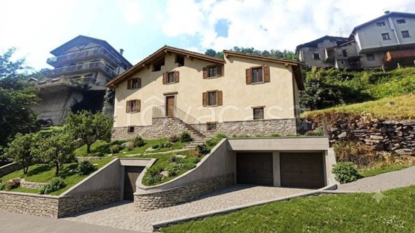 casa semindipendente in vendita ad Aprica