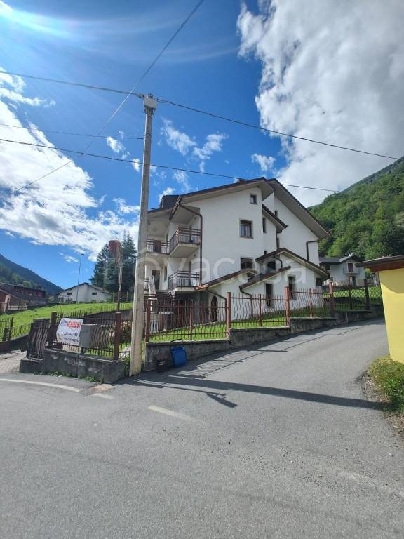 casa indipendente in vendita ad Aprica