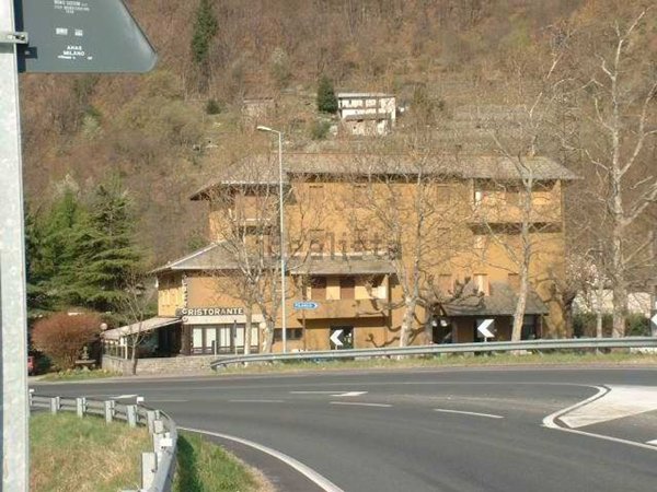 negozio in vendita ad Ardenno