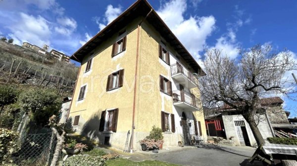 appartamento in vendita ad Ardenno in zona Gaggio